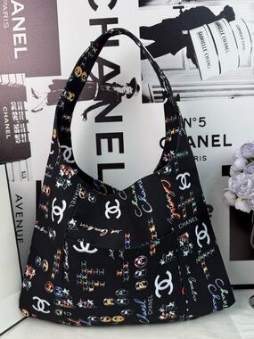 GWP/ VIP large canvas tote bag New in box